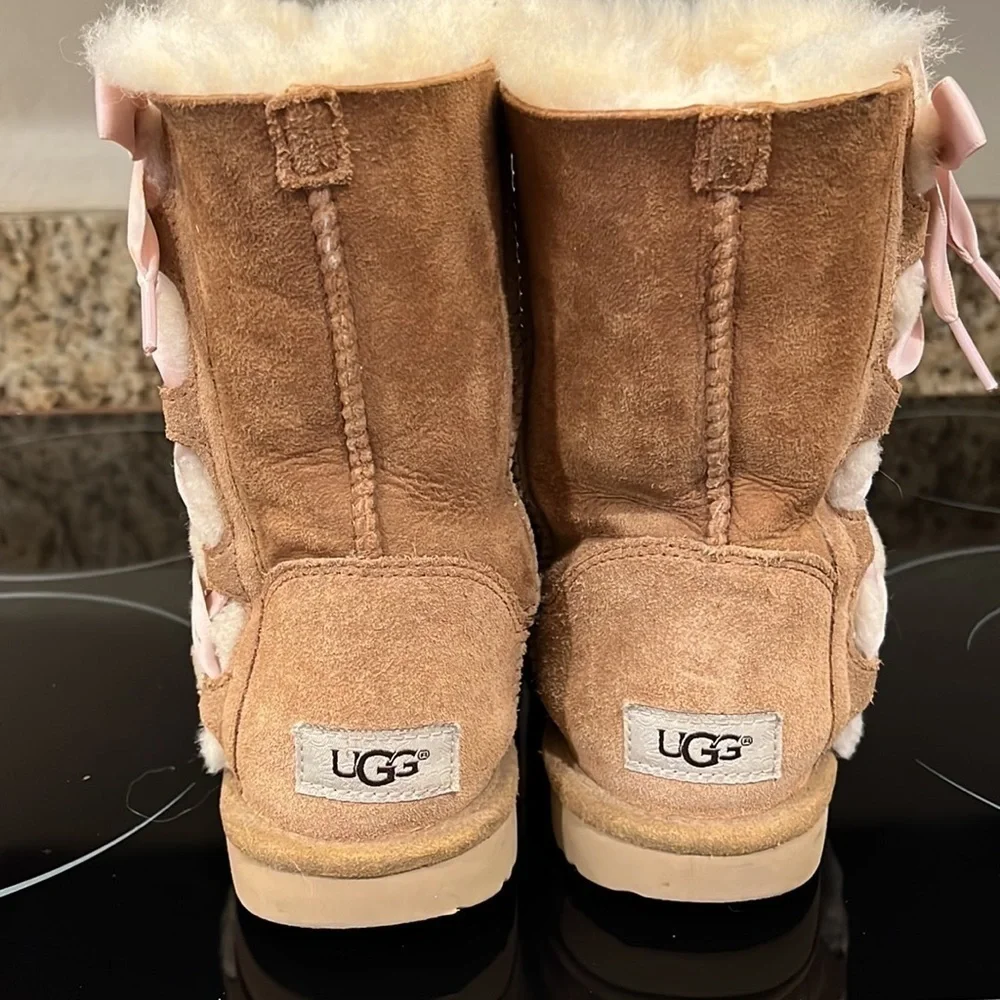 UGG Kids Pala Classics Brown sz:4